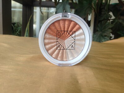 Ofra x Nikkie Tutorials Highlighter Everglow
