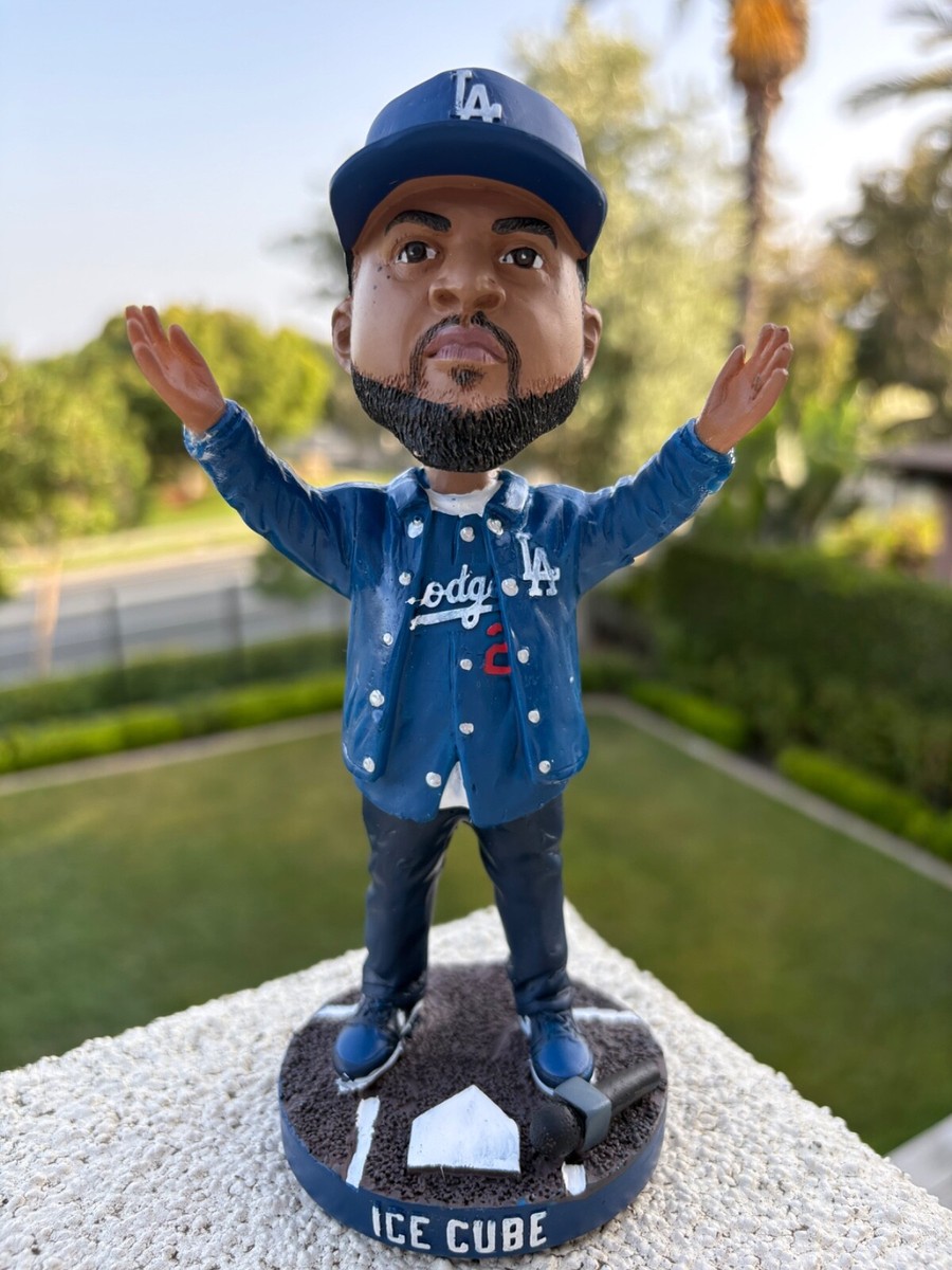 🎤🎵 Ice Cube Bobblehead Los Angeles Dodgers SGA Giveaway 6