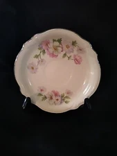 Vintage 1938 Homer Laughlin "Virginia Rose" Fluffy 6.5" Saucer.            (175)
