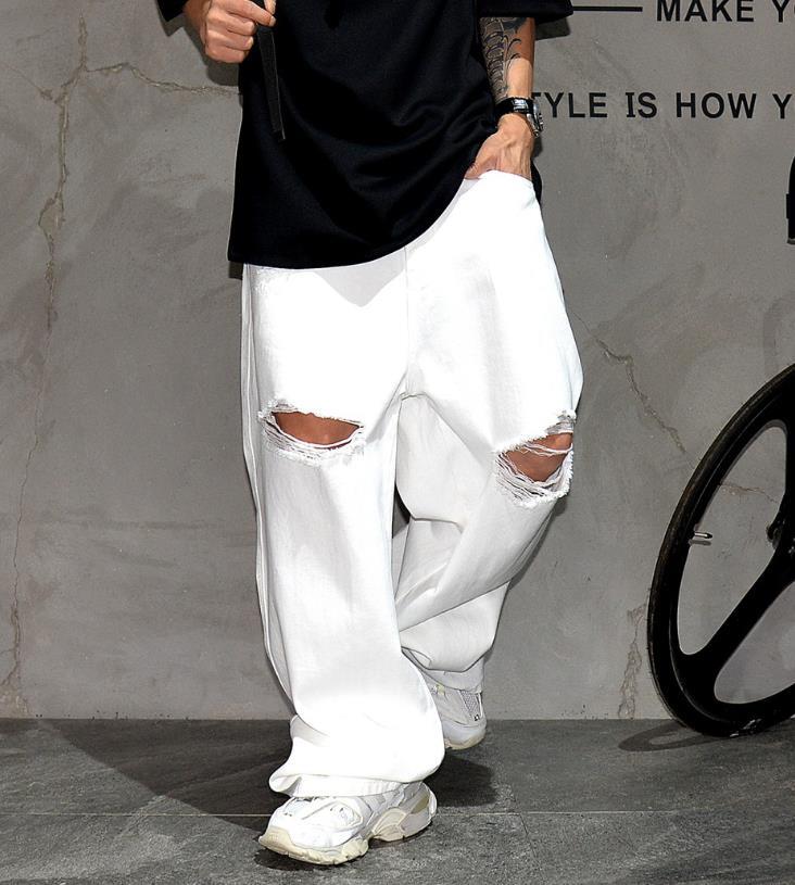 Men's White Cotton Denim Jeans Knee Ripped Holes Pants Loose Fit