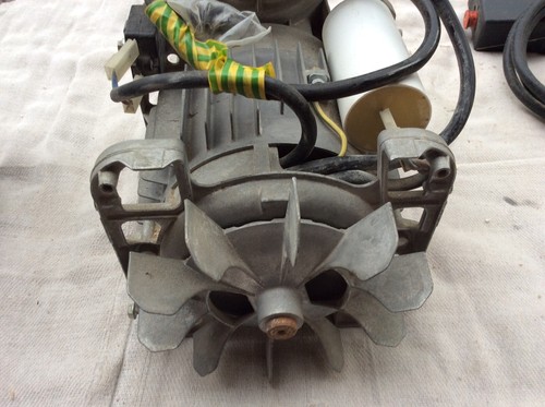 Air compressor motor Clarke 110v - Picture 4 of 12