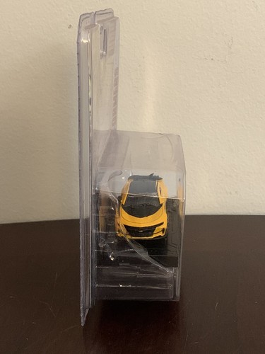 2016 JADA Hollywood Rides Metal Diecast Transformers Chevy Camaro Bumblebee - Picture 5 of 7