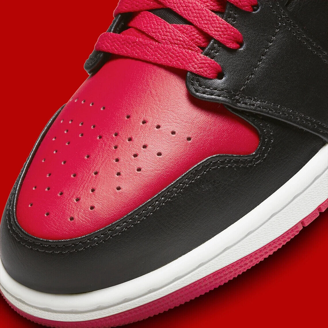 Air Jordan 1 Mid Shoes Black Fire Red White DQ8426-060 Men's Air Jordan 1 Mid Shoes Black Fire Red White DQ8426-060 Men's