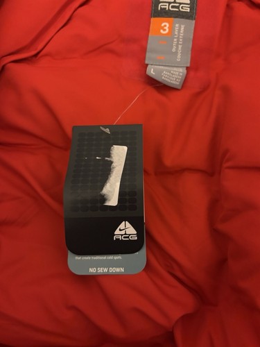 Nike ACG Down Jacket Women Nike ACG Puffer Jacket in Red size Large - Picture 22 of 24