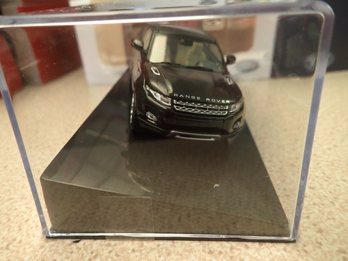 Land Rover Dealer Model 51LRDCA3EVOQB Evoque 3 Door Santorini Black 1:43 Sealed - Picture 3 of 18