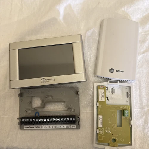 Trane Smart Thermostat 4.3" WiFi BAYSTAT814A And Trane Room Sensor 6400-2326-01