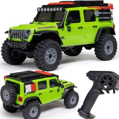 Axial SCX30 Green Jeep Wrangler 1/30 4WD Mini Crawler Radio 2261T1