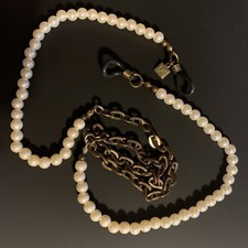 Eye glasses Sun glasses Holder Chain Accessory W Pearl Detail 27 1/2 Elegant