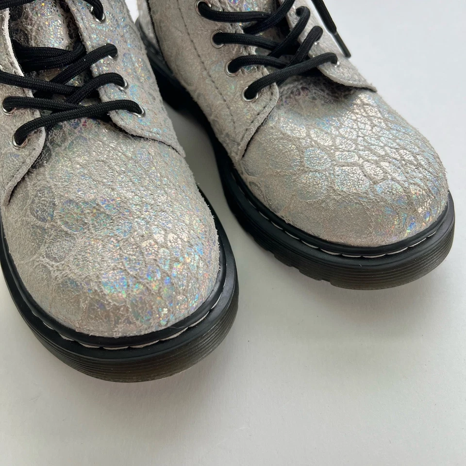 Dr Martens Junior Pascal Botines Gamuza Metálica Gruesos Blanco Plata | Talla 3 Foto 3 de 4