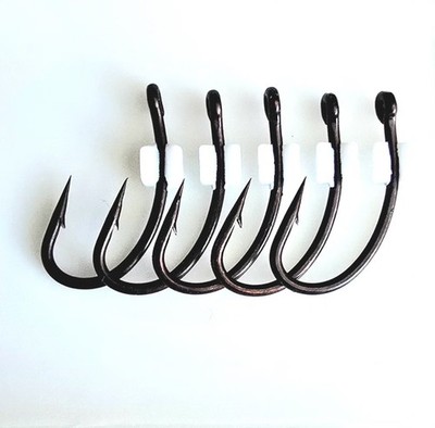 20 x Curve Shank Carp Hooks Mud Brown PTFE Coated