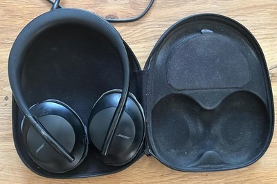 Bose NC 700 Noise Cancelling Headphones Over Ear Bluetooth Kopfhörer + Caseذ