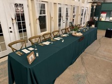 24 Emerald Green Tablecloths - 20 Round, 4 Rectangle