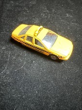 Chevrolet Caprice Taxi Yellow Cab Welly 1:64 Scale Toy Car No. 2030