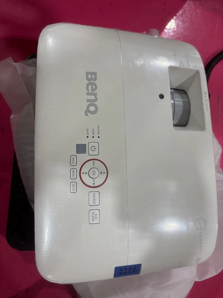 BenQ TH671ST 1080p Short Throw Home Projector (M-5-1118/M-1-1105/M-4-1105/ - Image 3 of 4