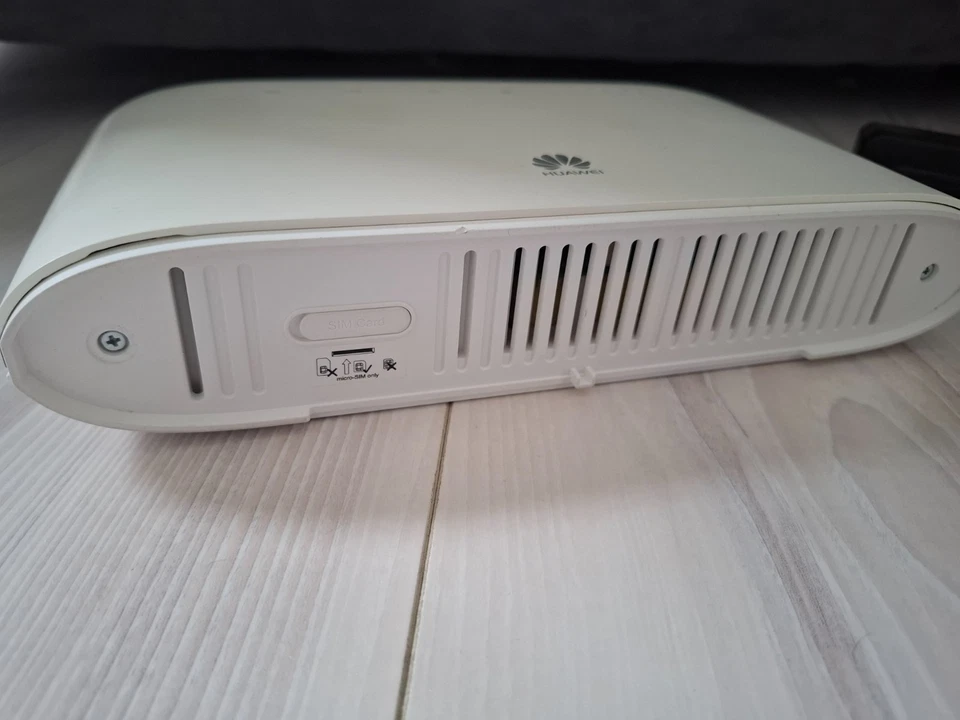 Huawei B715s-23c 4G LTE Cat9 Wireless Router WLAN VoIP Router Modem RJ11 SIM - Bild 3 von 4