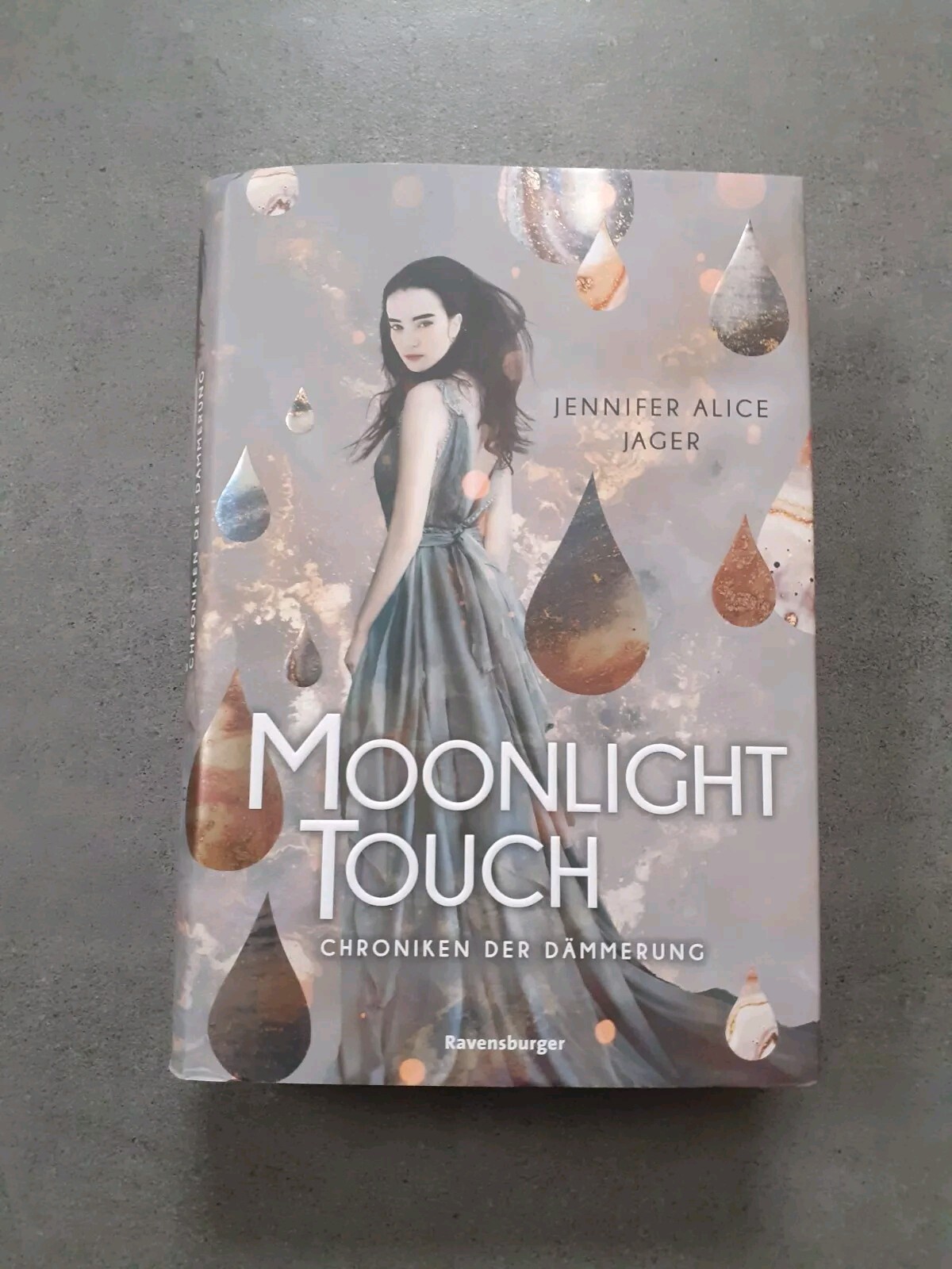 Thumbnail - Chroniken Der Dämmerung, Band 1: Moonlight Touch Von Jennifer Alice