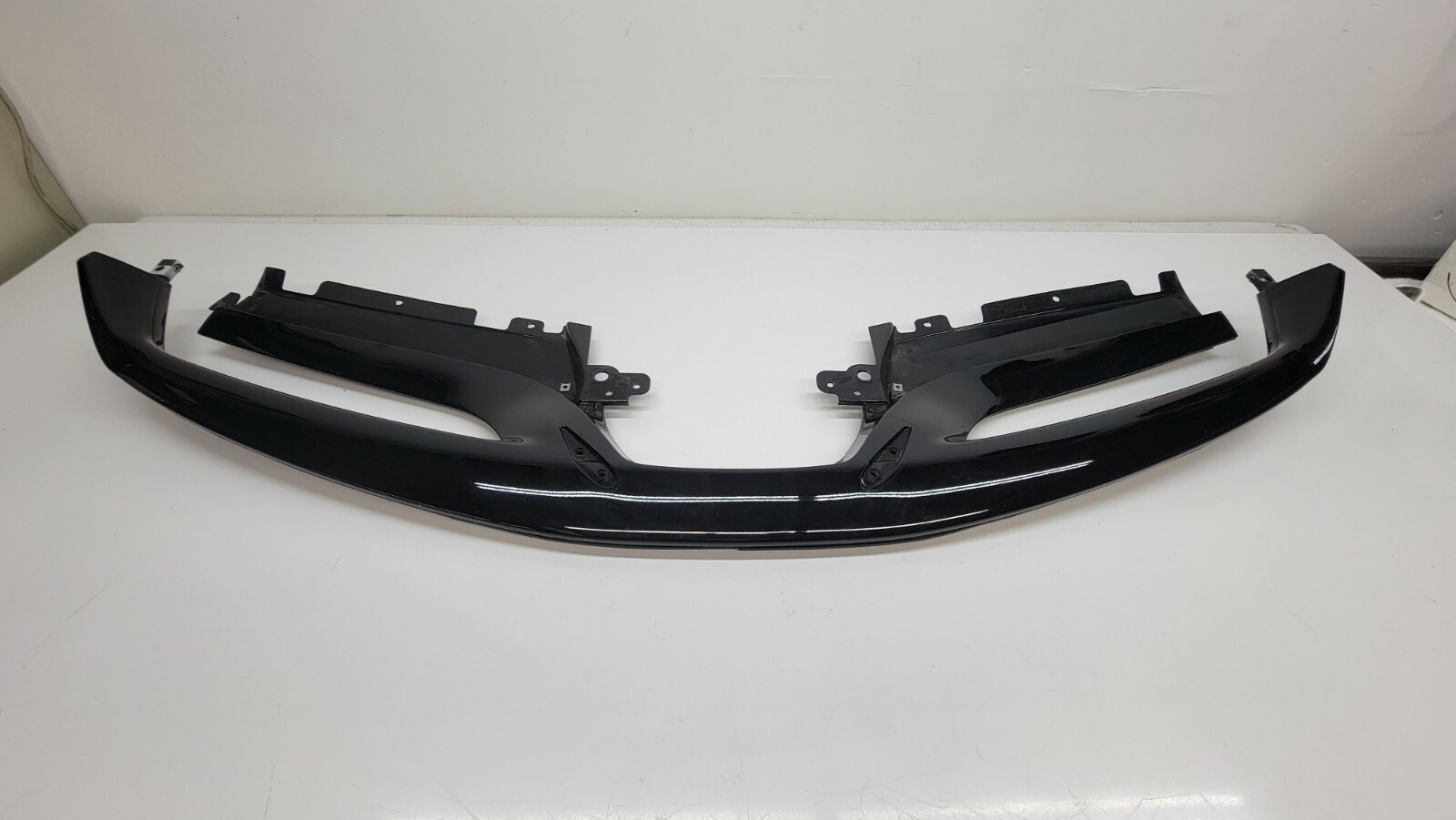 FERRARI 488 FRONT BUMPER SPOILER SPLITTER VALANCE OEM 86707910