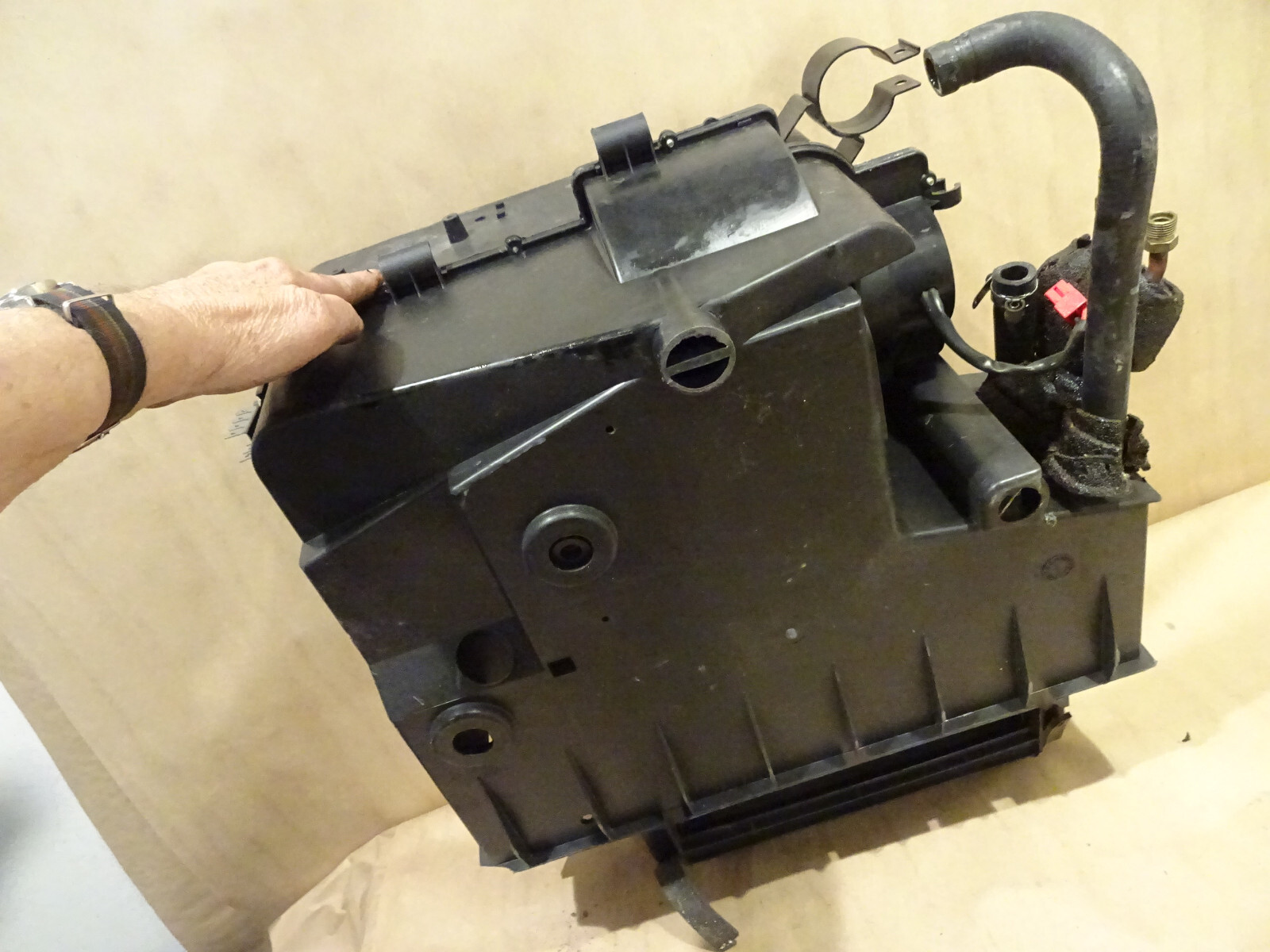 Ferrari 355 - Evaporato Unit Box With Motor - P/N 64256200