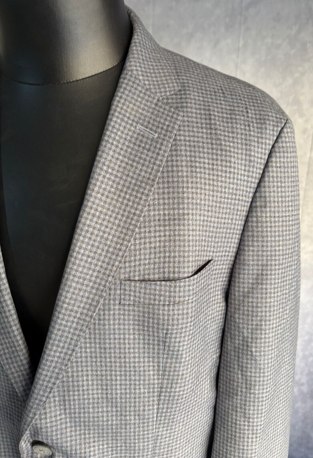 Hugo Boss Dieselstrasse 12 Men's Blazer Sport Coat Size 44R Plaid Gray thumbnail 4