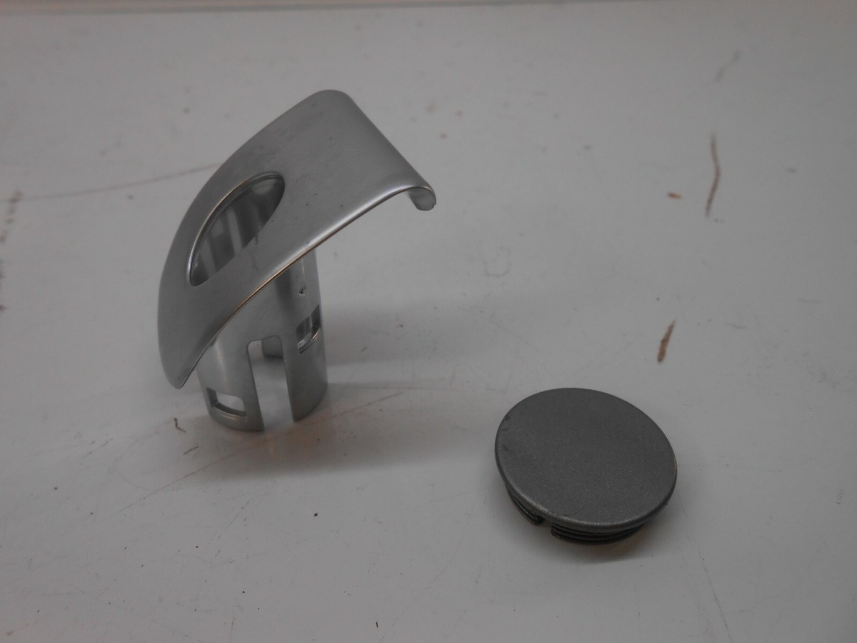 2008 BMW Rear Right Door Handle Button Titan Silver OEM 7149974  