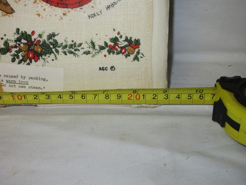 Holly Hobbie Vintage 1970s linen kitchen tea towel wall hanging (S/N). - Picture 5 of 5