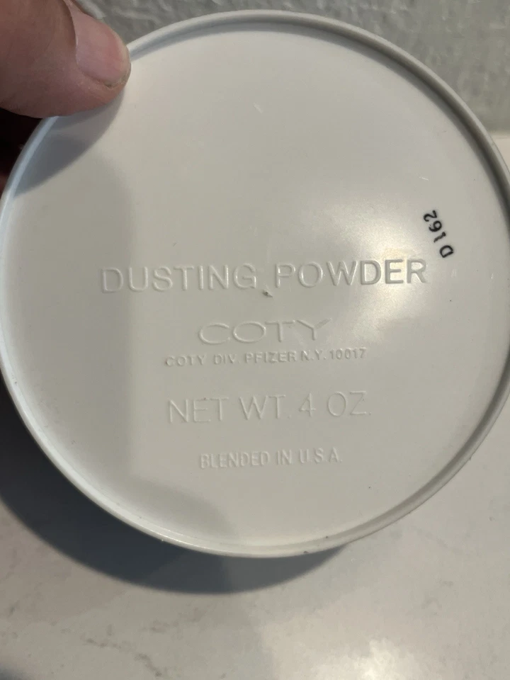 Polvo de baño corporal para polvo IMPREVU by COTY 4 OZ DE COLECCIÓN con soplo sedoso ~¡NUEVO!~ Foto 2 de 4