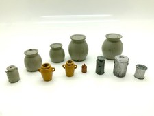 UNBRANDED TOY SOLDIERS SELECTION OF URNS AND JARS 54MM UNBOXED