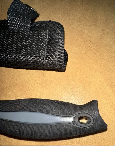 OUTDOOR ANGLER FISH FILLET KNIFE WITH COVER ~ SHARP~ SNAP COVER~ - Picture 6 of 7