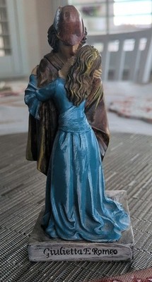 Vintage Romeo and Juliet (Giuliette e Romeo) Resin figurine 5.25'' 1945-1955