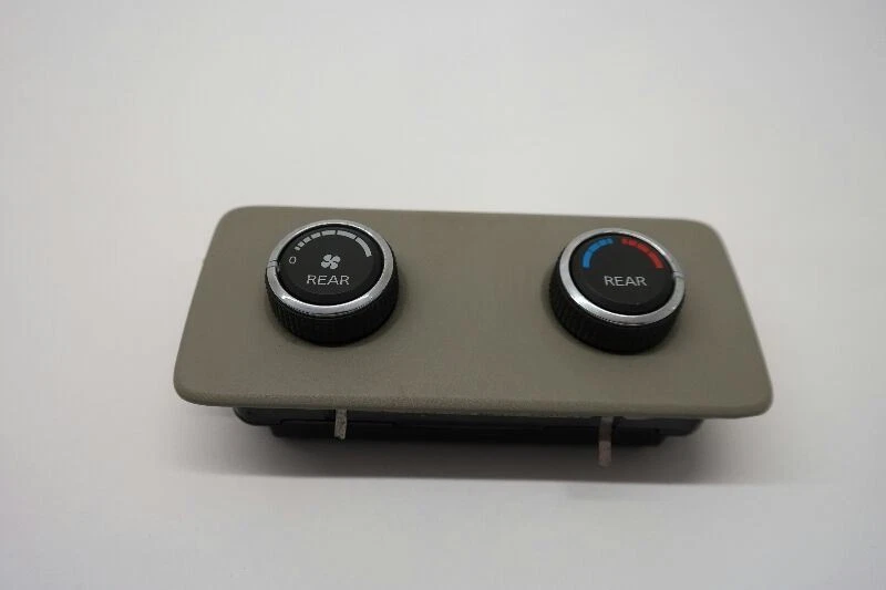 Nissan Quest 2007-2009 control de temperatura trasero gris Foto 2 de 4