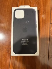 Genuine Apple iPhone 15 Silicone Case w/ MagSafe