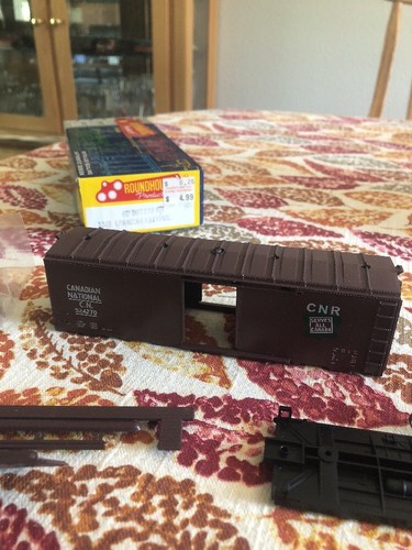 HO Scale Roundhouse 1049 Canadian National 40' Single Door Boxcar 524270 - Picture 4 of 8