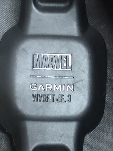 Boys Girls Garmin Vivofit Jr 3 30mm Activity Tracker Alarm Marvel Black Panther - Picture 6 of 18