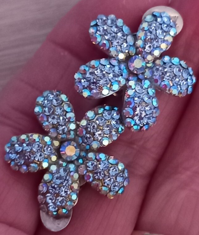 CHERRY CHAU DESIGNER SPARKLING BLUE AURORA SWARVOSKI CRYSTAL SIGNED