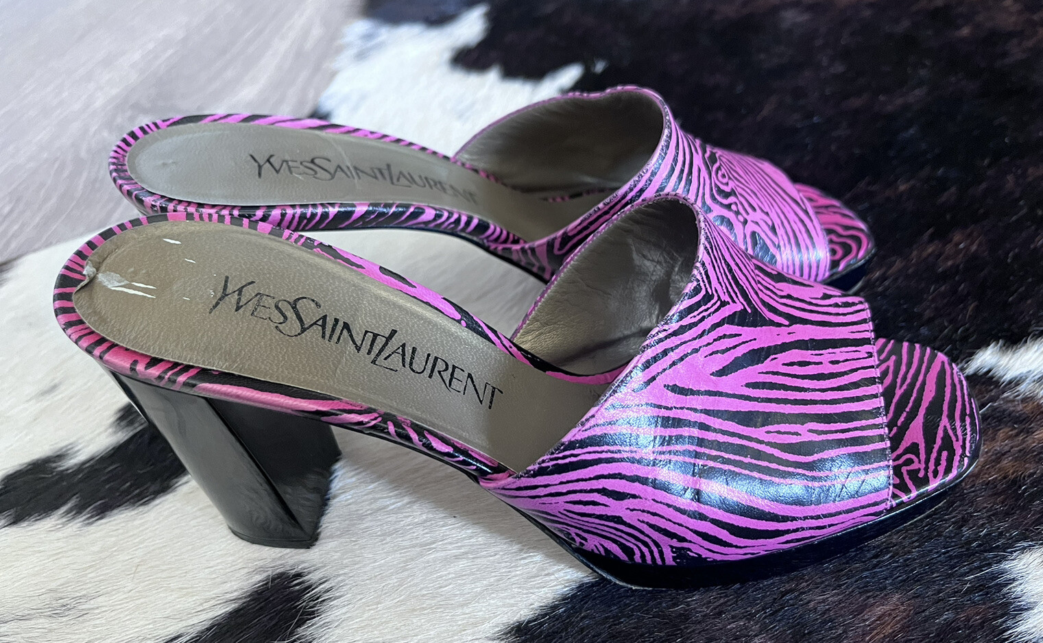 Yves Saint Laurent Taglia 7 Rosa Stampa Animalier ? Tacchi