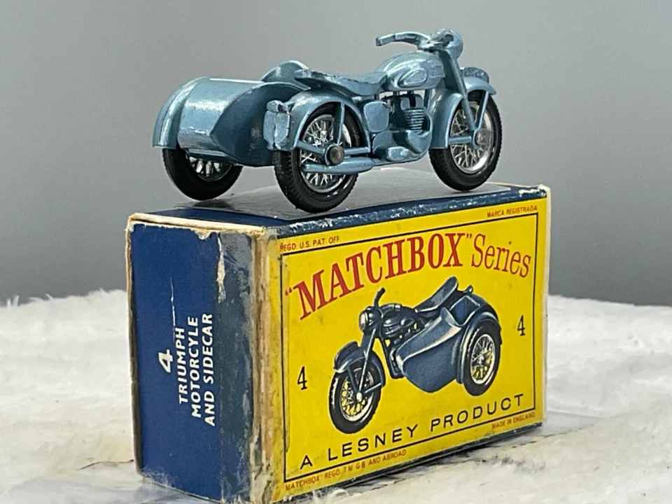 Matchbox lesney#4C Triumph Motorcycle 1960 Mint boxed all original N.O.S - Image 4 of 4