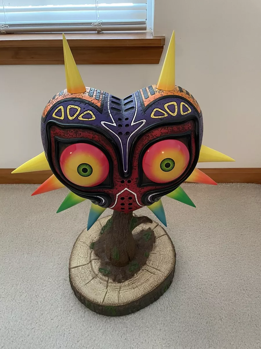 first 4 figures majoras mask