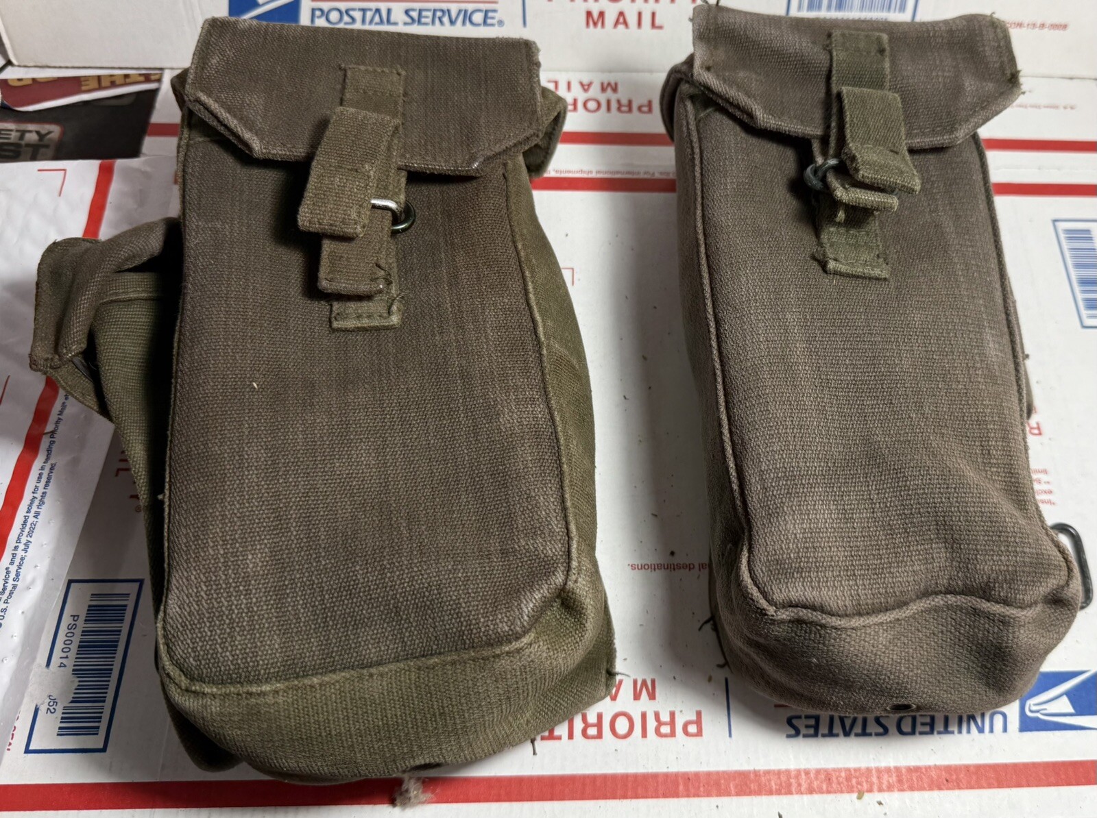 VINTAGE BRITISH ARMY 58 PATTERN LEFT & RIGHT SIDES MAGAZINE POUCHES SET .