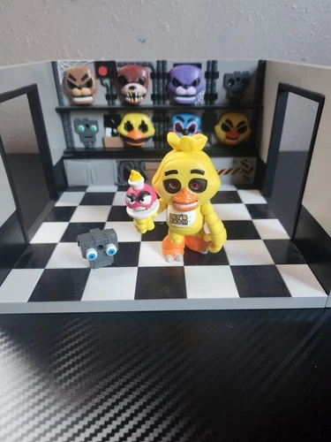 FUNKO SNAPS! Five Nights at Freddy's  - Chica with Storage Room Playset