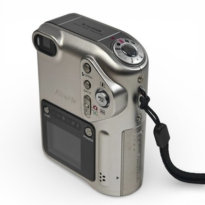 FinePix F601 F601 FinePix FujiFilm デジタルカメラ デジタルカメラ