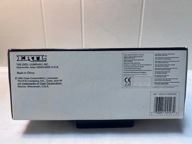 ERTL Case 621B Wheel Loader Diecast Model – With Original Box - Image 2 of 4
