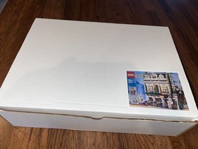 LEGO Creator Expert: Parisian Restaurant (10243) ::Used.Complete Set::