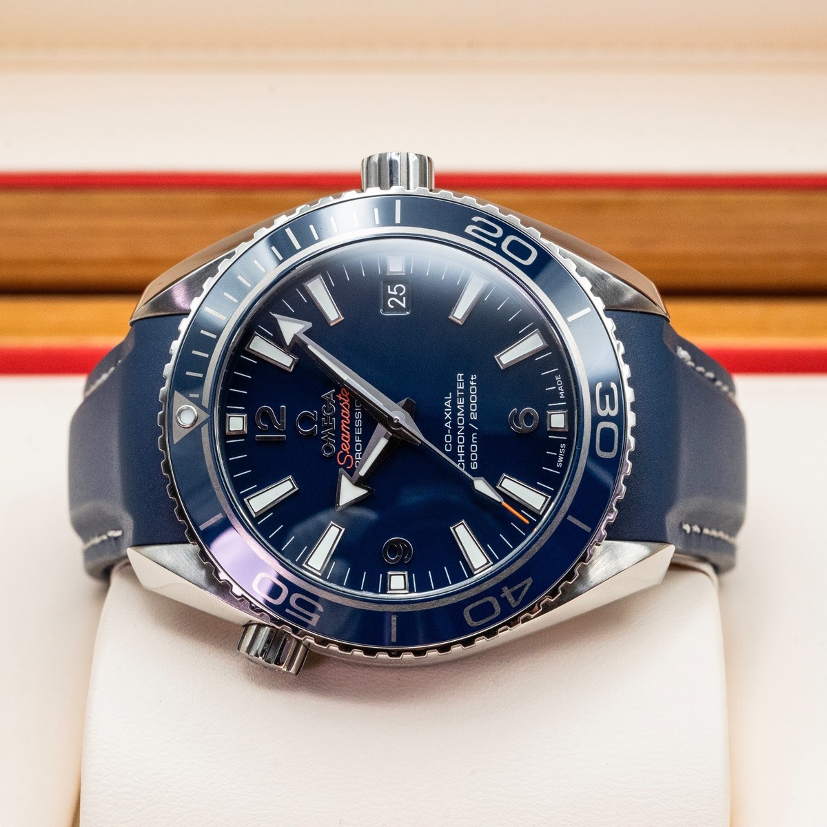 Omega Seamaster Planet Ocean 600M 232.92.42.21.03.001 42mm