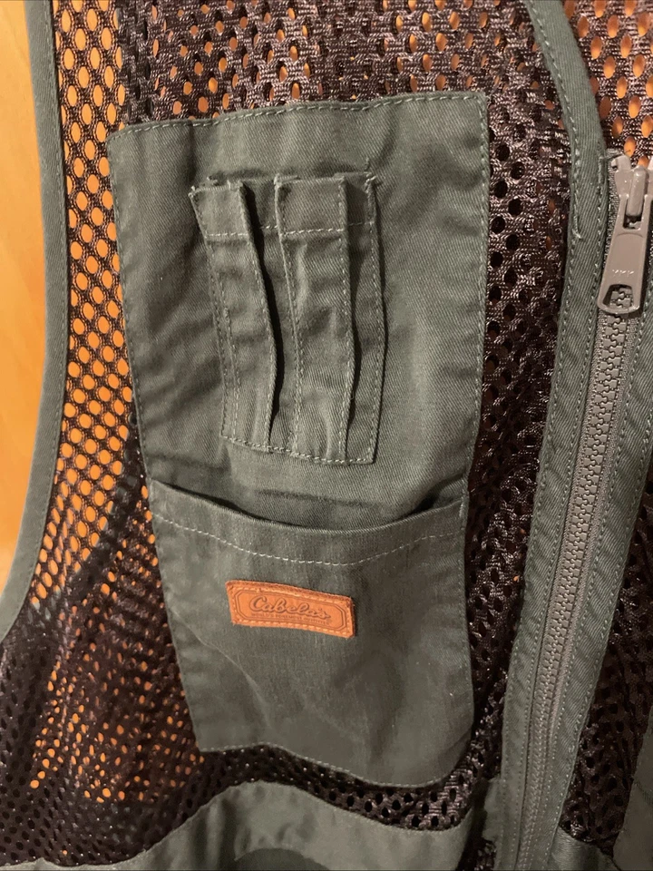 Cabela’s Men’s  Hunting Vest Outdoor Gear Mesh Size XL - Image 3 of 4