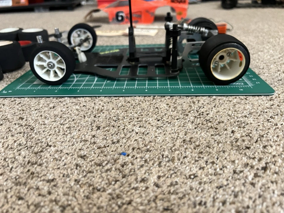 Delta P12 Spyder 1/12 vintage Pan Car Tri Shock New Tires 1980s 4 Display/Parts - Image 2 of 4