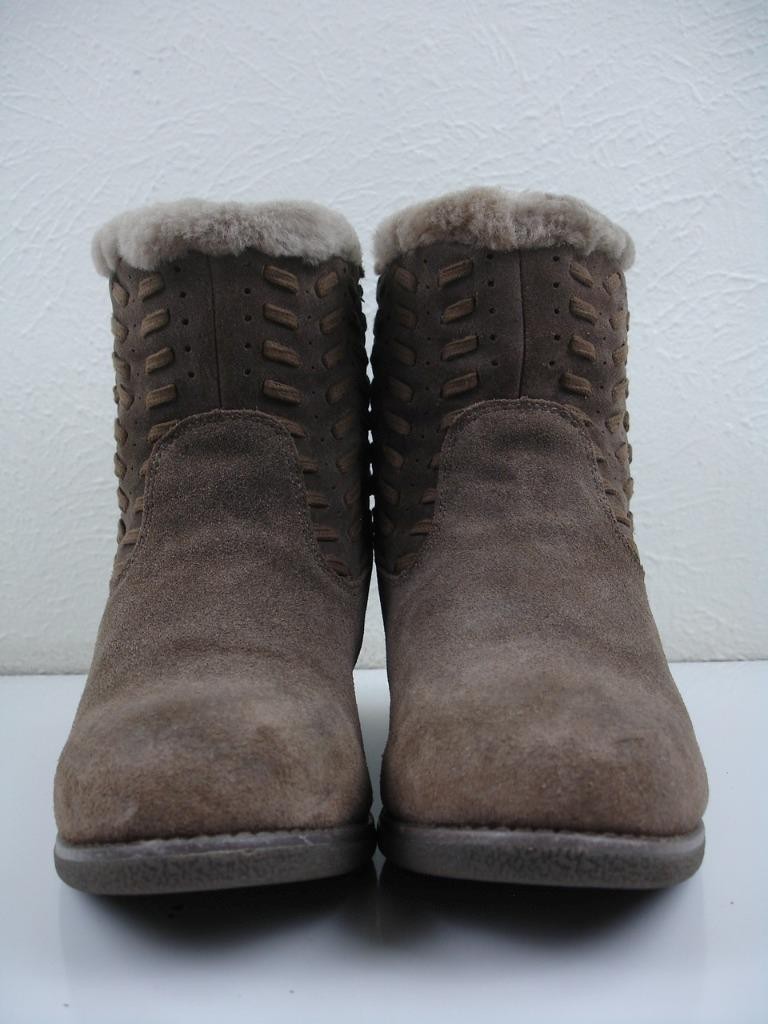 Women's 7.5 M Abeo Bristol Brown Sheepskin Shearling Fur Ankle Boots Winter Snow image 8