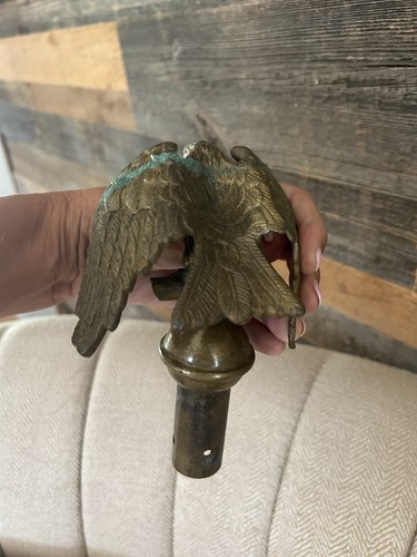 Antique Cast Bronze Eagle Flagpole Topper American Flag Late 19th - Early 20th C - Picture 4 of 8