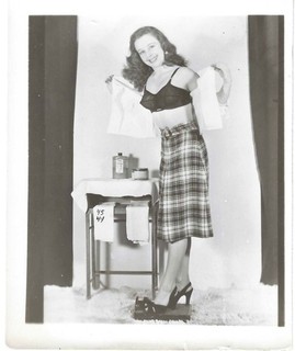 Vintage 1950's Girlie PIN UP Photo Pretty #2 Risque B&W Original Nude