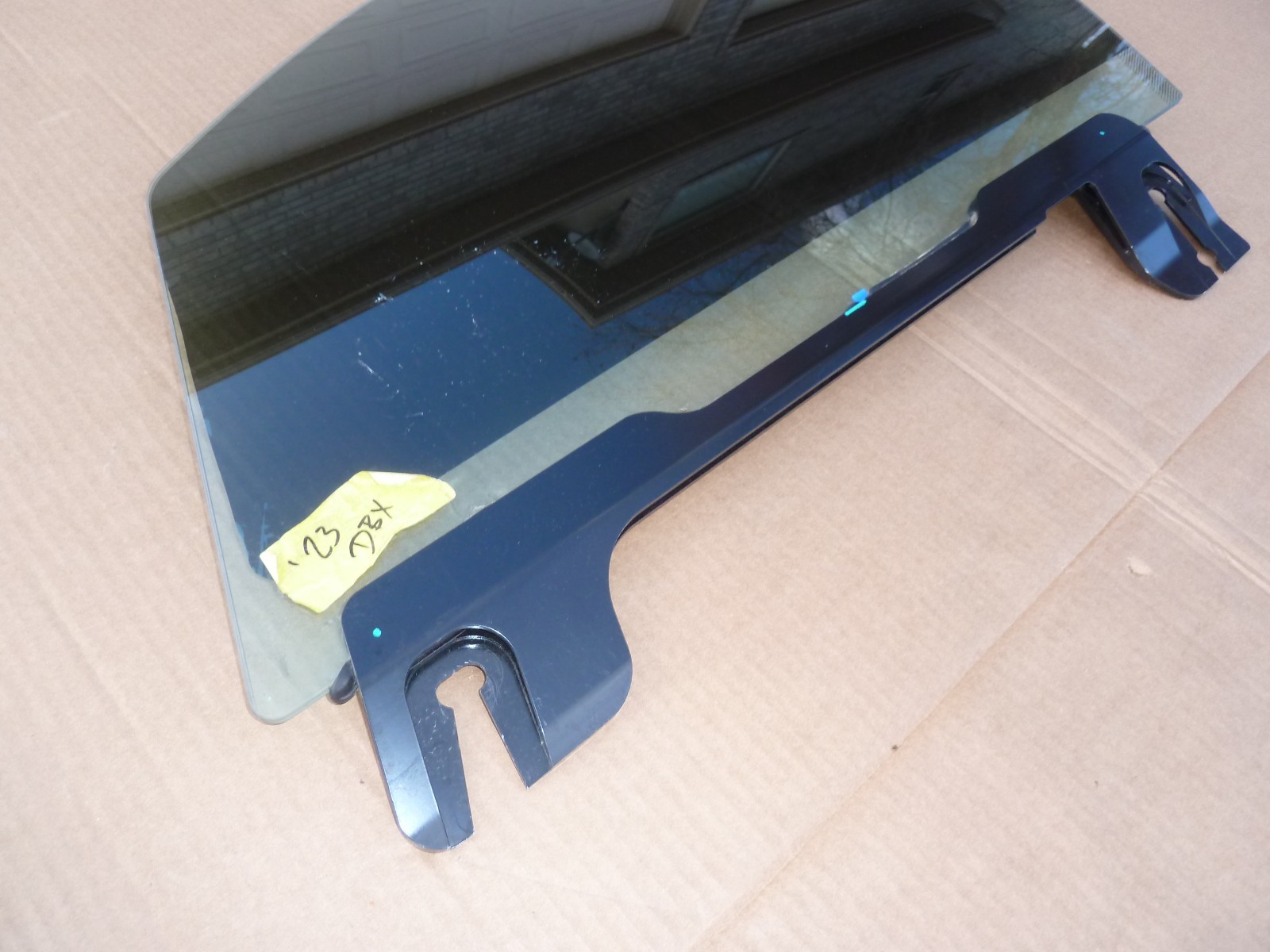 Aston Martin DBX Driver Side Door Window Double Pane Glass Tinted OEM Left Front