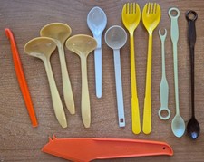 Lot of 45 pieces vintage Tupperware Gadgets